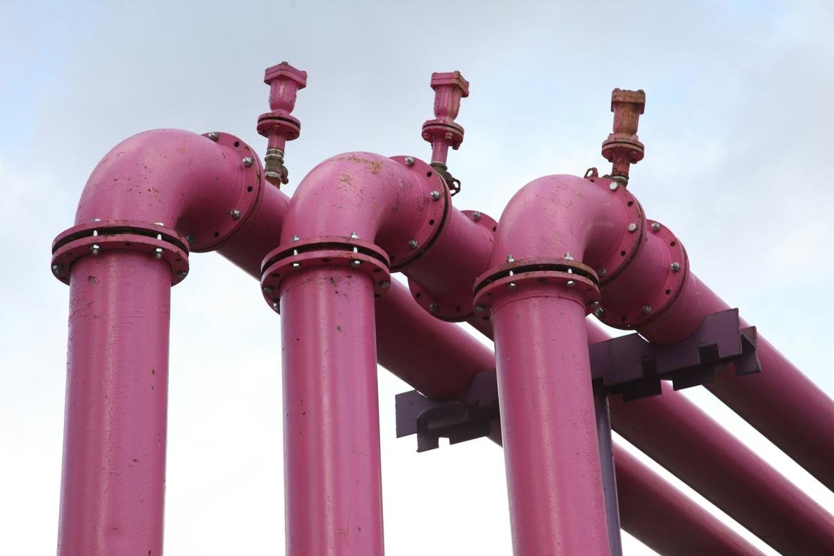 Utilities, tanks and pipe supports